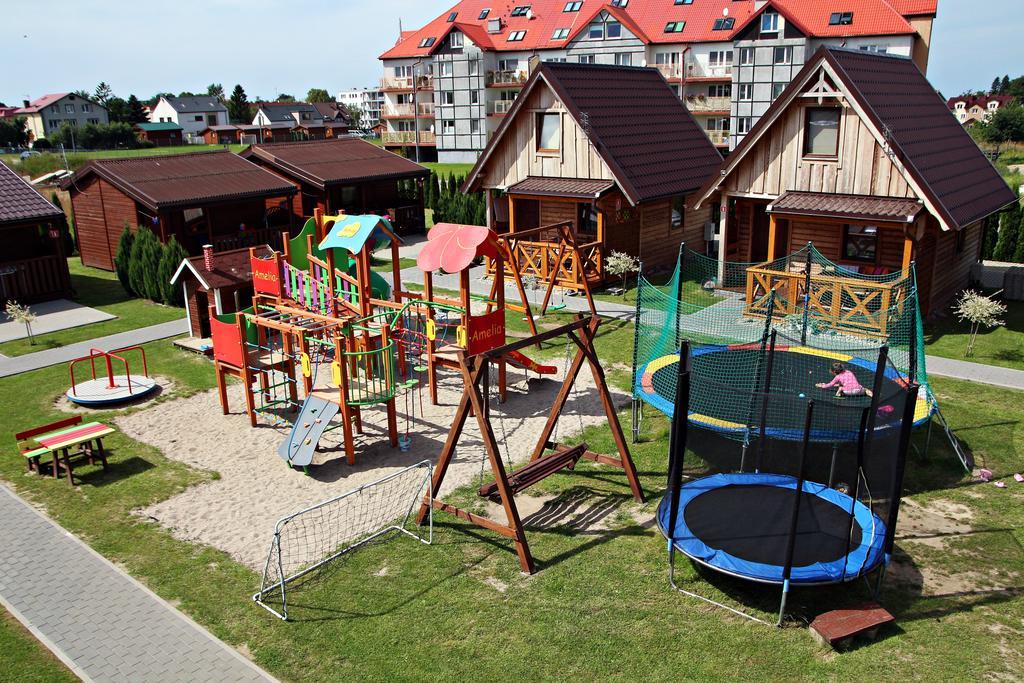 Domki Letniskowe Amelia Ustronie Morskie Exterior foto